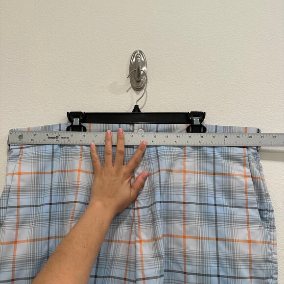 Nike Men's Blue Plaid Golf Shorts Size 42 Dri-Fit Performance Polyester Outdoor - Picture 3 of 6